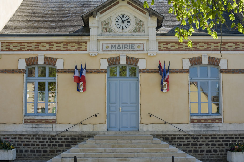 pavoisement des edifices publics